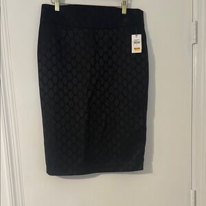 Elegant Black Pencil Skirt
